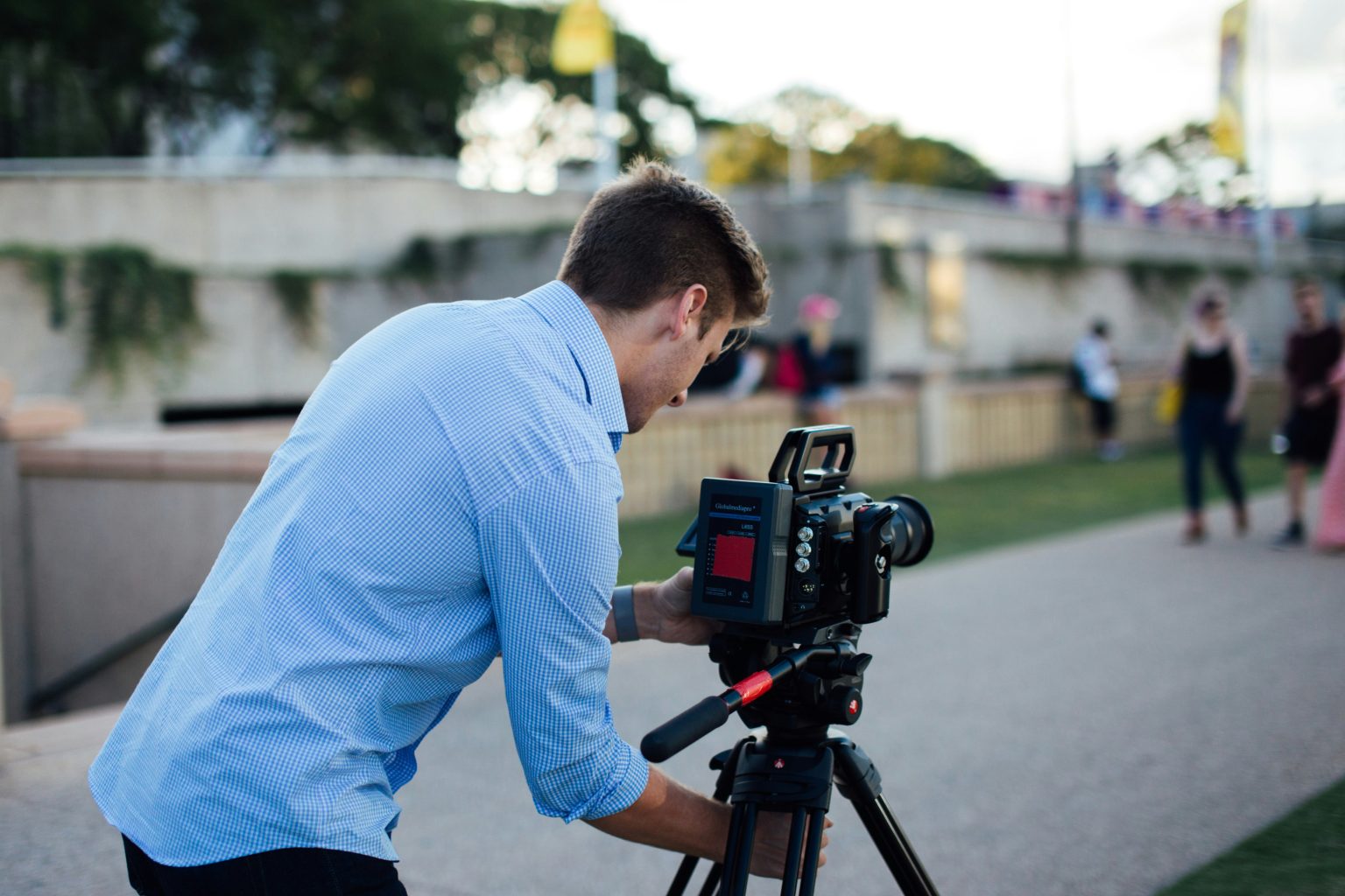 Per una storia della contrattazione collettiva in Italia/274 – Trattamento economico, contratto a termine e orario di lavoro: le novità introdotte dal rinnovo 2023-2026 del CCNL Esercizi Cinematografi...