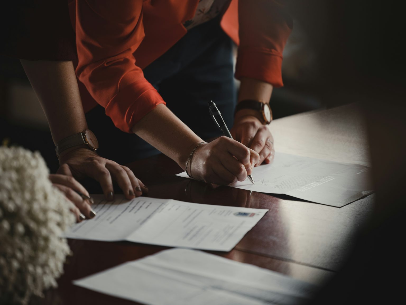 Per una storia della contrattazione collettiva in Italia/277 – Il rinnovo dell’AEC del settore commercio: contratto di agenzia e imprescindibile integrazione tra negozio fisico e vendita online