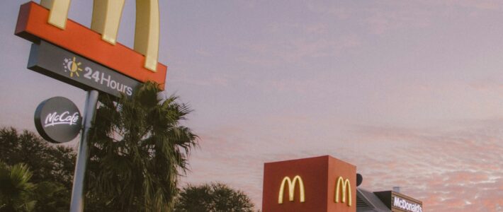 Per una storia della Contrattazione Collettiva in Italia/289 – Il primo accordo aziendale in McDonald’s Italia: campo di applicazione e principali contenuti Per una storia della Contrattazione Collettiva in Italia/289 – Il primo accordo aziendale in McDonald’s Italia: campo di applicazione e principali contenuti