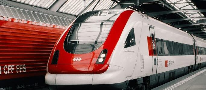 Per una storia della contrattazione collettiva in Italia/291 – Le novità del CCNL della Mobilità/Attività Ferroviarie e del contratto Aziendale del Gruppo FS: tra flessibilità oraria e welfare aziendale