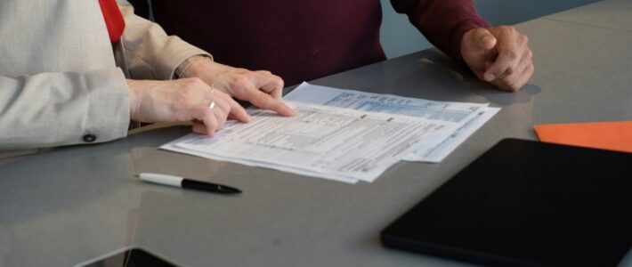 Dumping contrattuale e condizioni di lavoro giuste: l’importanza del contratto collettivo nella valutazione di un’offerta di lavoro