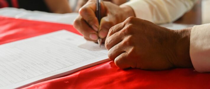 Per una storia della contrattazione collettiva in Italia/314 – Il rinnovo del CCNL per gli addetti del settore orafo-argentiero e della gioielleria: aumenti retributivi e aggiornamenti in materia di sicurezza