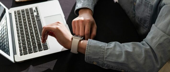 Per una storia della contrattazione collettiva in Italia/326 – La sfida della riduzione dell’orario di lavoro nelle piccole imprese: la sperimentazione alla Serena Cecchini Design